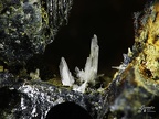 Cerusite12, Menez Plom, Carnoet, Côtes-D'ArmorX6,6mm125ph