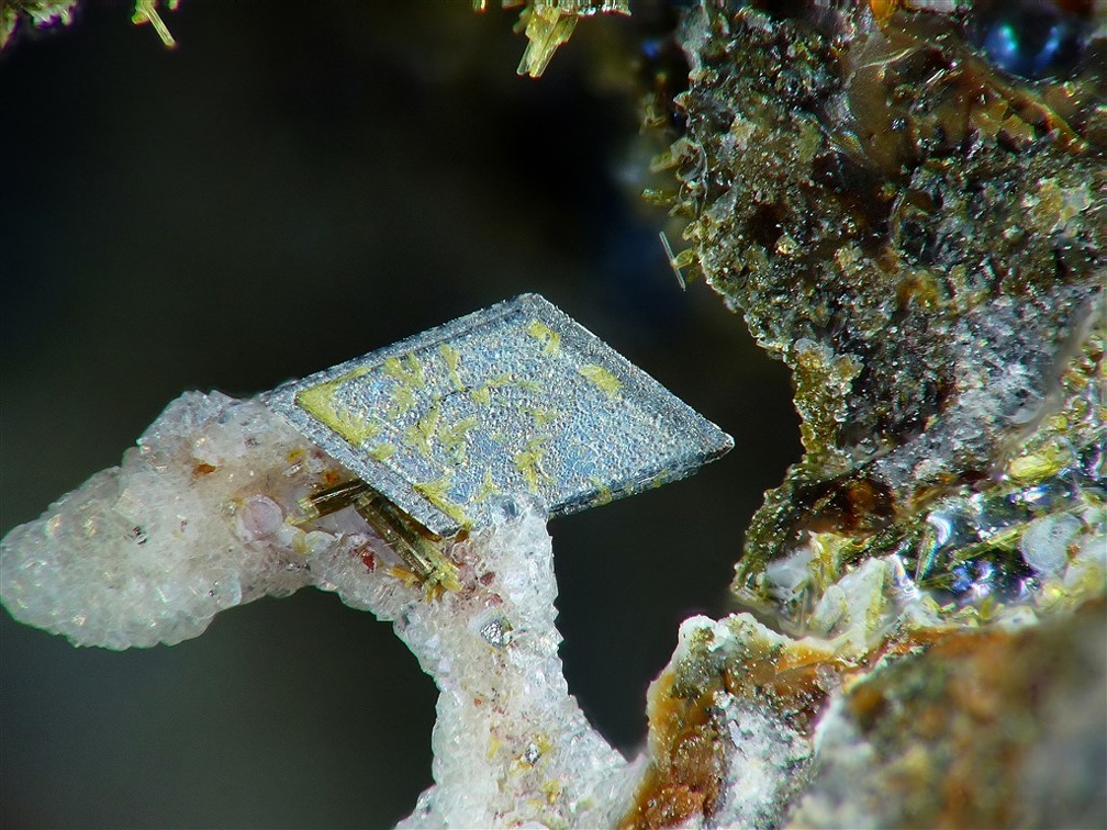 Hematite, Bizac, Haute-LoireX4,2mm83phCZ