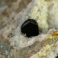 Osumilite, Obsidienne Cliffs, Oregon, USAX5,4mm85ph