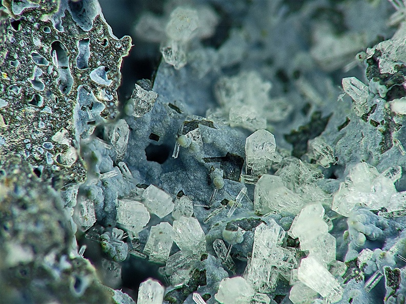 Phillipsite-K, Deglazines, Mostuejouls, Aveyron02X5,1mm105phCZ