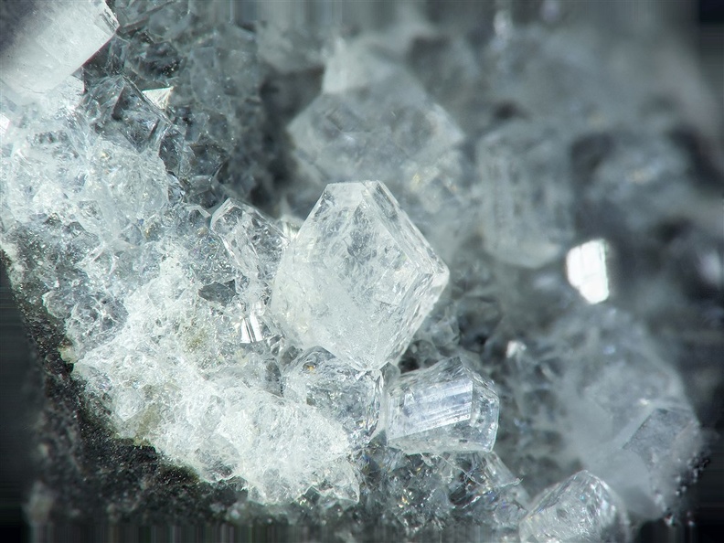 Phillipsite-Na, Montboissier, Brousse, Puy-de-Dôme01X9,5mm134phCZ.jpg
