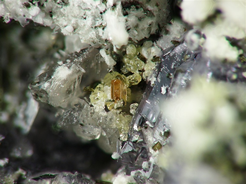 Romeite, Javier Mine, Huac-huas, Ayacucho, PerouX3,6mm39ph